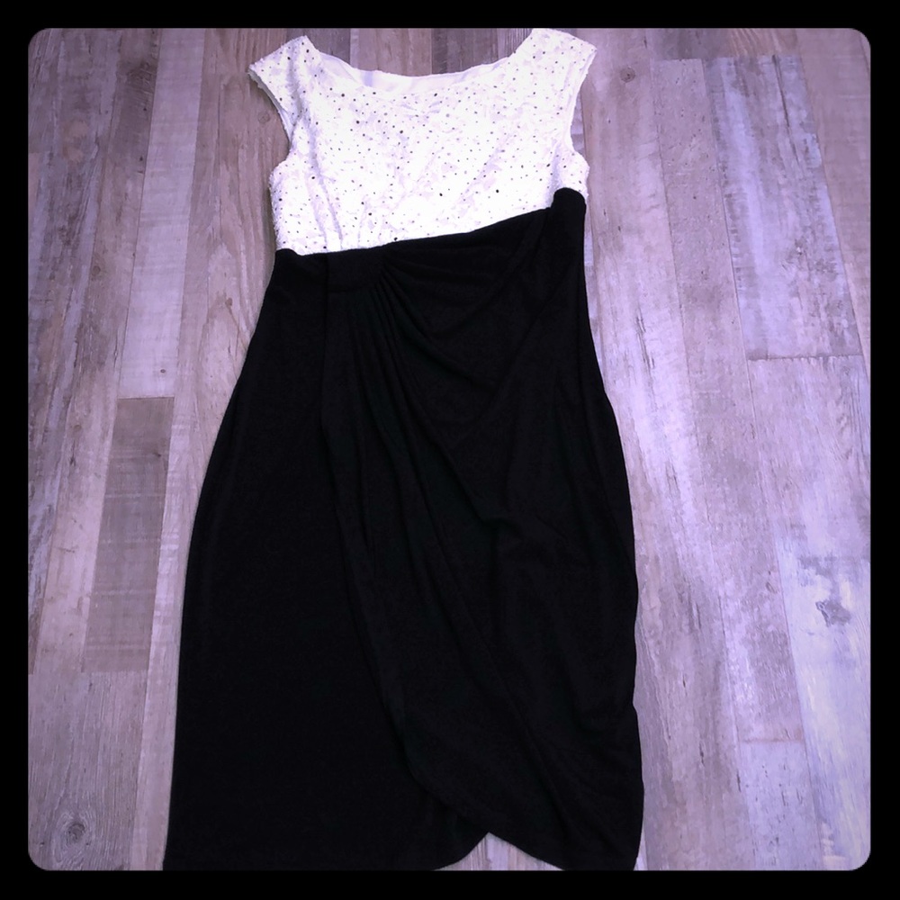 Pretty white and black dress